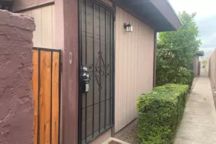 826 S Casitas Dr, Tempe, AZ 85281 - Photo 2