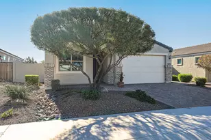 17887 W Hiddenview Dr, Goodyear, AZ 85338 - Photo 2