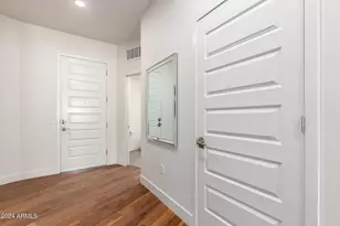 7300 E Earll Dr, Scottsdale, AZ 85251 - Photo 24