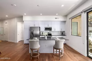 7300 E Earll Dr, Scottsdale, AZ 85251 - Photo 10