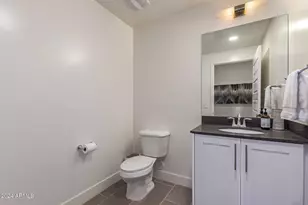 7300 E Earll Dr, Scottsdale, AZ 85251 - Photo 26