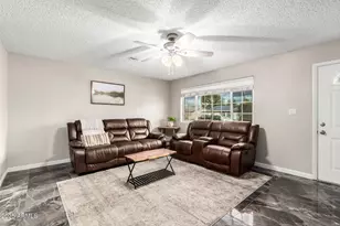 2301 E Marilyn Rd, Phoenix, AZ 85022 - Photo 6