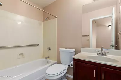 7568 W Kerry Lane, Glendale, AZ 85308 - Photo 22