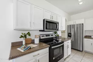 17982 W Udall Dr W, Surprise, AZ 85374 - Photo 14