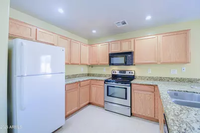 22654 W Papago Street, Buckeye, AZ 85326 - Photo 10