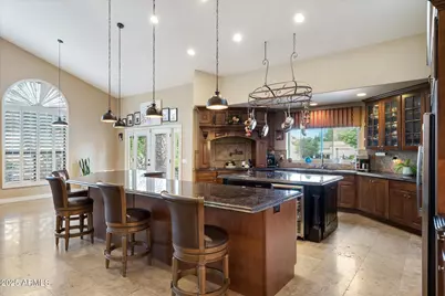 11621 S Blackfoot Drive, Phoenix, AZ 85044 - Photo 10