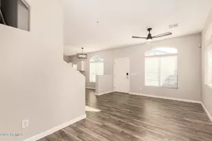 2725 E Mine Creek Rd, Phoenix, AZ 85024 - Photo 6