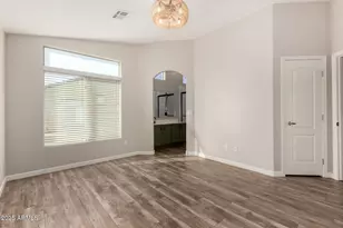 2725 E Mine Creek Rd, Phoenix, AZ 85024 - Photo 14