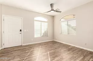 2725 E Mine Creek Rd, Phoenix, AZ 85024 - Photo 4