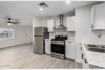 204 E Baseline Road, Buckeye, AZ 85326 - Photo 12