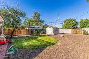 1814 E Willetta St, Phoenix, AZ 85006 - Photo 20