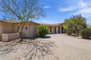7917 E Cave Creek Rd, Carefree, AZ 85377 - Photo 14