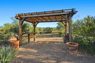 7917 E Cave Creek Rd, Carefree, AZ 85377 - Photo 54