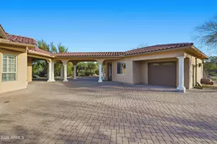 7917 E Cave Creek Rd, Carefree, AZ 85377 - Photo 4