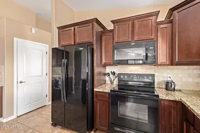 2929 W La Salle Street, Phoenix, AZ 85041 - Photo 16