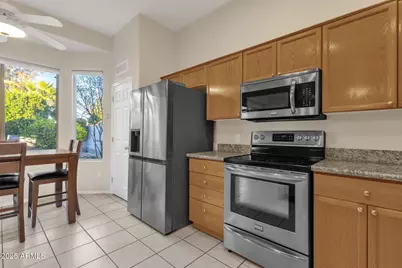 410 W Helena Drive, Phoenix, AZ 85023 - Photo 10
