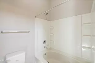 2725 E Mine Creek Rd, Phoenix, AZ 85024 - Photo 22