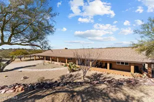 1605 N Little Stonehedge Ranch Rd, Wickenburg, AZ 85390 - Photo 1
