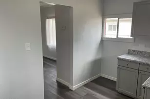 737 S 2nd St, Phoenix, AZ 85004 - Photo 4