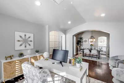 7276 W Oraibi Drive, Glendale, AZ 85308 - Photo 2