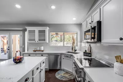 7276 W Oraibi Drive, Glendale, AZ 85308 - Photo 24