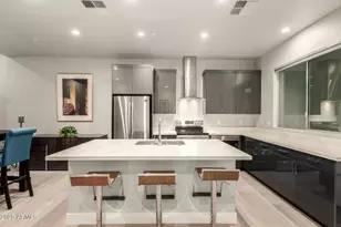 16510 N 92nd St, Scottsdale, AZ 85260 - Photo 2