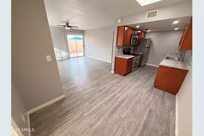 6529 N 67th Avenue #105, Glendale, AZ 85301 - Photo 6