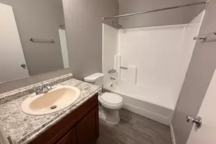 6529 N 67th Ave, Glendale, AZ 85301 - Photo 12