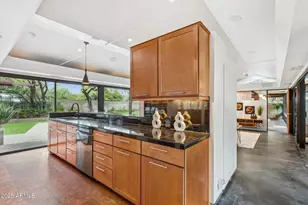 4324 E Stanford Dr, Phoenix, AZ 85018 - Photo 10