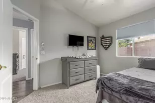 106 W Smoke Tree Rd, Gilbert, AZ 85233 - Photo 18