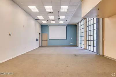 13818 N Thunderbird Boulevard, Sun City, AZ 85351 - Photo 16