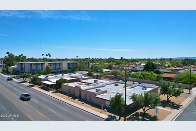 2701 E Thomas Road #J, Phoenix, AZ 85016 - Photo 1