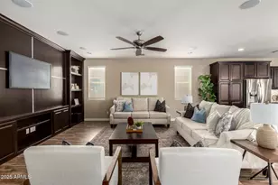 3338 E Coconino Dr, Gilbert, AZ 85298 - Photo 2