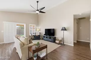 625 W Sagebrush St, Gilbert, AZ 85233 - Photo 22