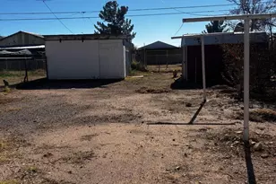 823 E 17th St, Douglas, AZ 85607 - Photo 8