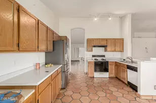 17511 N 85th Dr, Peoria, AZ 85382 - Photo 12