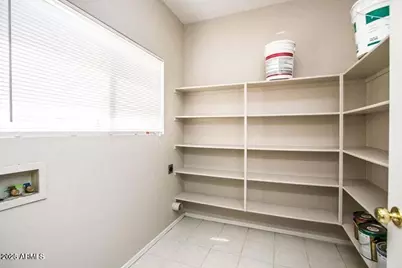 7985 W Mission Lane, Peoria, AZ 85345 - Photo 6