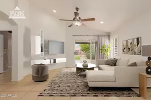 4302 E Wescott Dr, Phoenix, AZ 85050 - Photo 2