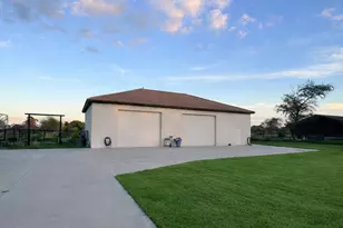 7131 N 181st Ave, Waddell, AZ 85355 - Photo 2