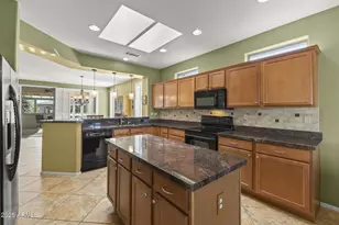 21741 N Black Bear Lodge Dr, Surprise, AZ 85387 - Photo 18