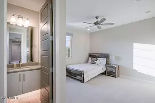 22011 N 34th Way, Phoenix, AZ 85050 - Photo 34