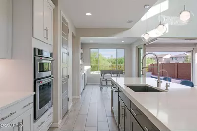 22011 N 34th Way, Phoenix, AZ 85050 - Photo 14