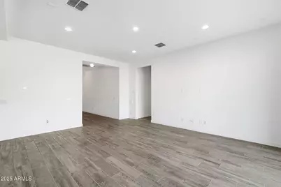 204 E Taurus Place, Chandler, AZ 85249 - Photo 8