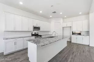 204 E Taurus Pl, Chandler, AZ 85249 - Photo 14