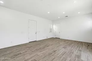 204 E Taurus Pl, Chandler, AZ 85249 - Photo 10