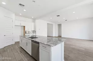 204 E Taurus Pl, Chandler, AZ 85249 - Photo 14