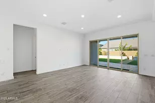 204 E Taurus Pl, Chandler, AZ 85249 - Photo 8