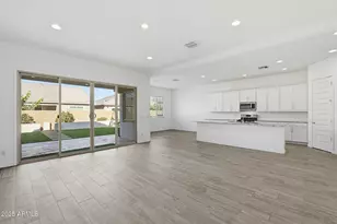 204 E Taurus Pl, Chandler, AZ 85249 - Photo 6