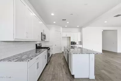 204 E Taurus Place, Chandler, AZ 85249 - Photo 16