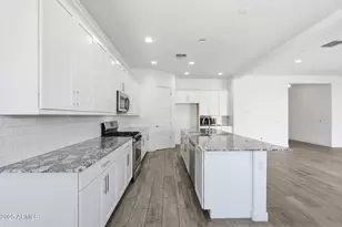 204 E Taurus Pl, Chandler, AZ 85249 - Photo 16